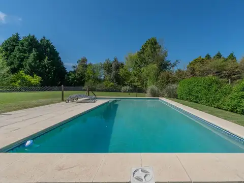 CASA VENTA 5 AMB LUJAN CLUB CAMPO SANTA CATALINA 1