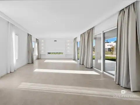 Casa 4 ambientes con 3 baños