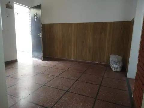 Depto Tipo Casa en Alquiler de 3 ambientes