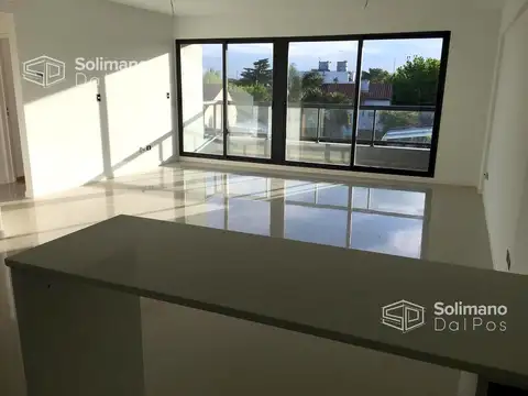 Venta departamento semipiso 2 ambientes en Olivos con parrilla