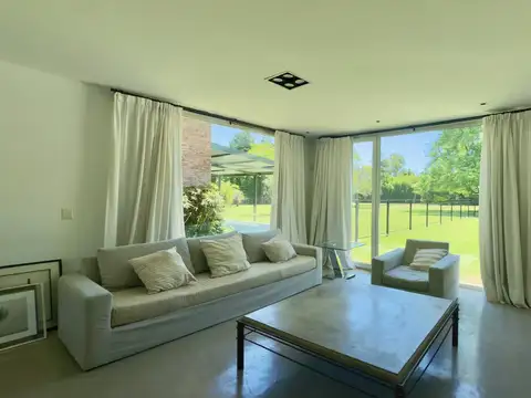 Casa en Venta en Pilar, USD 790.000