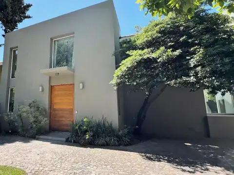 Casa en Venta de 4 dormitorios