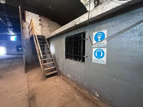 Galpon en Alquiler 26  mts Fondo