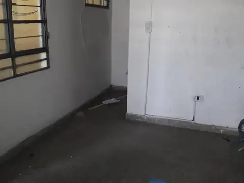 Galpon en Alquiler 40  mts Fondo