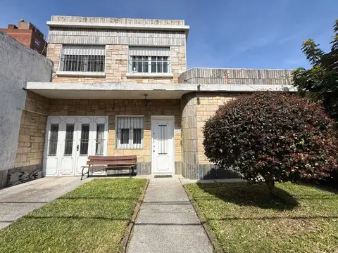 VENTA CASA PARQUE BATLLE 4 DORMITORIOS GGE Y PATIO