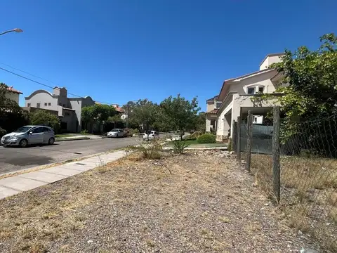 Terreno en Venta en Godoy Cruz, USD 320.000