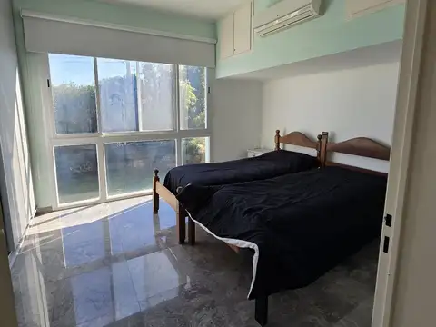 Casa 7 ambientes con 4 baños