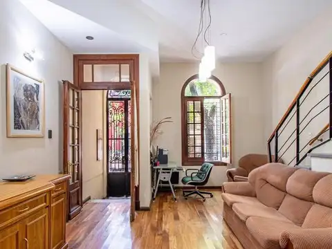 Venta Casa 3 dormitorios con cochera, patio y quincho en Zona Río - Centro, Rosario