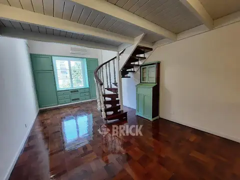 AZCUENAGA AL 900 - FRENTE ESCRITORIO IMPECABLE BAULERA TODO SOL APTO PROFESIONAL