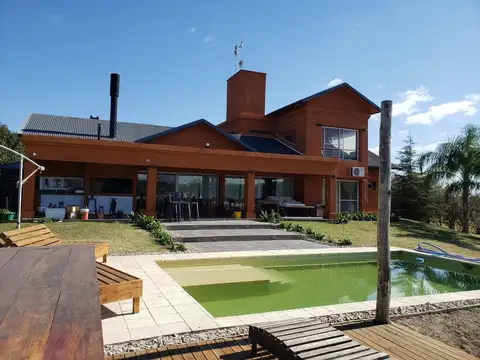 Casa en Venta en Victoria, USD 330.000