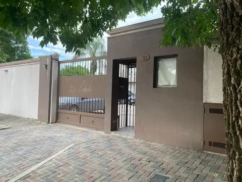 VENTA TRIPLEX 3 AMBIENTES MUÑIZ  LOS PETALOS