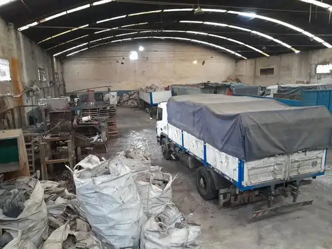 Galpon en Venta en Isidro Casanova, USD 660.000