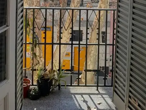 DEPARTAMENTO TIPO CASA DE 4 AMBIENTES