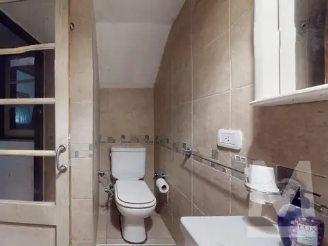 Depto Tipo Casa 5 ambientes con 2 baños