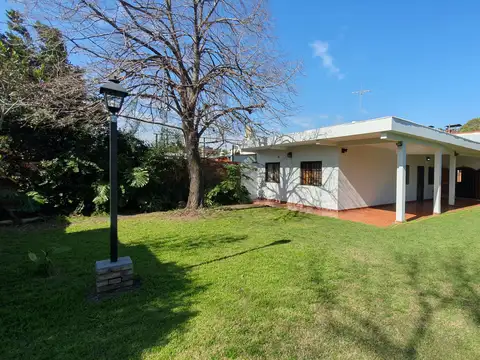 CASA 3 DORMITORIOS SOBRE LOTE DE 900 METROS / VENTA / SAN MIGUEL