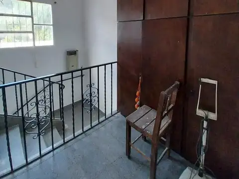 Casa en Alquiler con 1 cochera