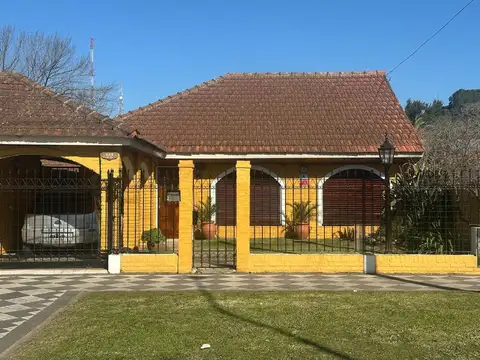 CASA VENTA 4 AMBIENTES MONTE GRANDE APTA CREDITO