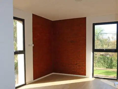 Casa 3 ambientes con 1 baño