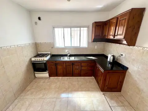 Depto Tipo Casa en Venta en El Palomar, USD 109.000