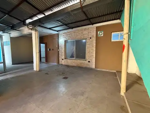 Casa en Venta en Isidro Casanova, USD 79.000