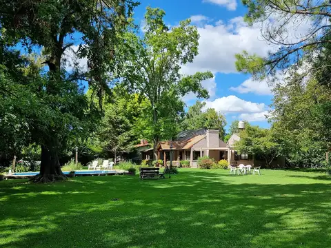 Casa  en Venta en El Pinar, Del Viso, Pilar
