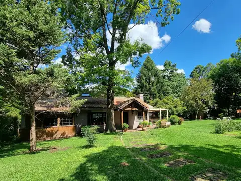 Casa  en Venta en El Pinar, Del Viso, Pilar