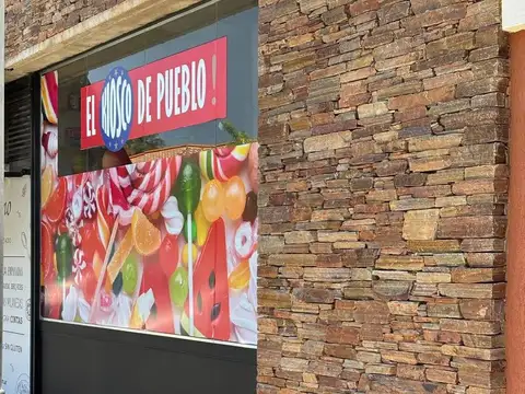 Venta de Local en Centro Comercial Pueblo Caamaño, Pilar