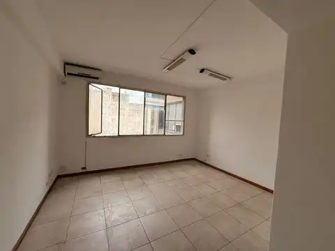 Oficina en Alquiler en Monserrat, $ 450.000