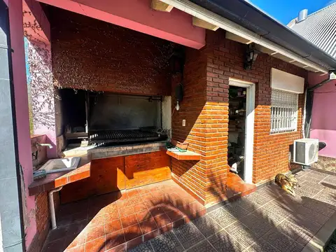 Casa en Venta en Juan Maria Gutierrez, USD 180.000