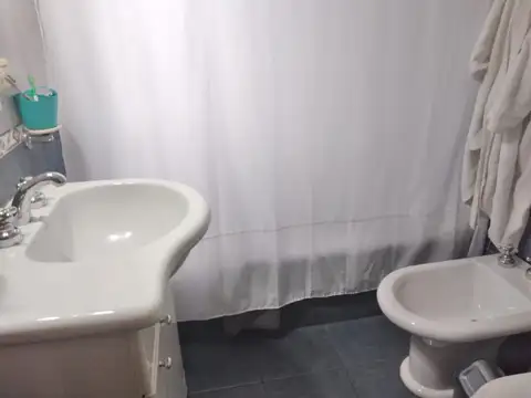 Casa en Venta en Bernal, USD 260.000