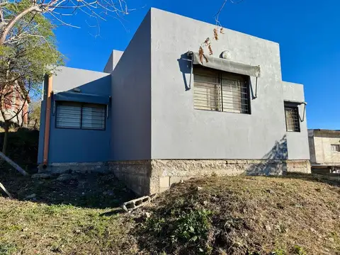 EN VENTA. Casa, El Pueblito, Cba.