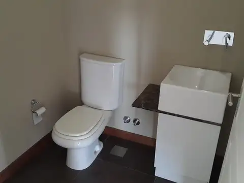 Departamento en Alquiler con 1 cocheras