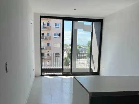 Av Pte J D Peron 3500, Piso 7