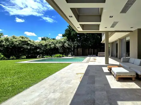 Casa en Venta en Pilar, USD 930.000