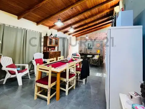 Las colonias 900, Piso 0