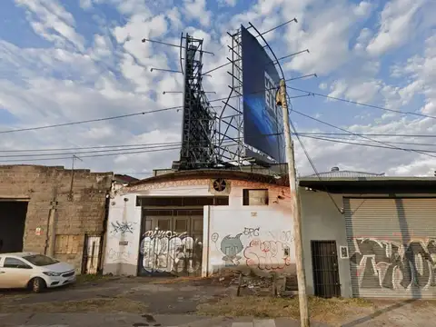 Depósito en venta - 1 Baño - Morón