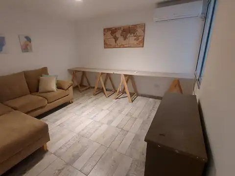 HERMOSO ph a la venta 2 dormitorios grande y luminoso, hecho todo completamente a nuevo.