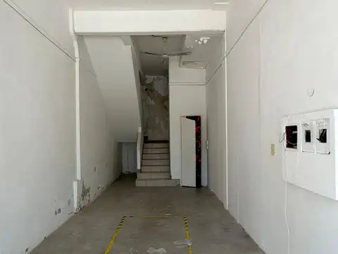 Local en Alquiler 80 años