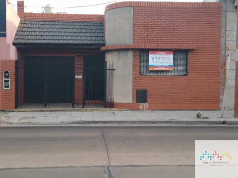 Casa en Venta en Valentín Alsina.