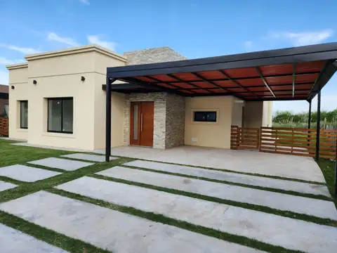 Alquiler Casa en San Sebastian Area 2 4 ambientes