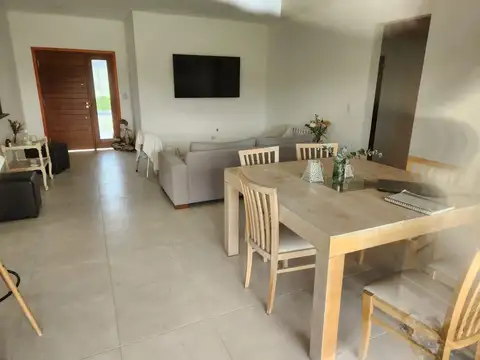 Casa en Alquiler en San Sebastian, USD 1.200