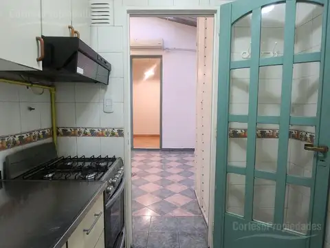 Depto Tipo Casa en Alquiler 50 años