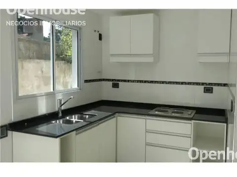 VENTA DUPLEX 2 DORM. EN BARRIO LOS JAZMINES