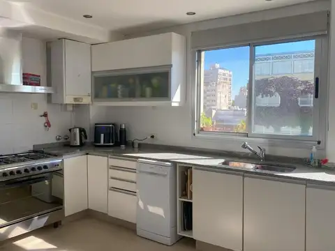 Departamento 4 ambientes con 2 baños