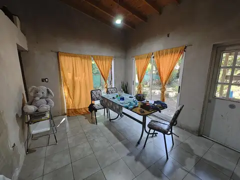 Casa 3 ambientes con 1 baño