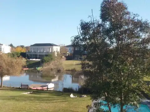 Casa en barrio cerrado