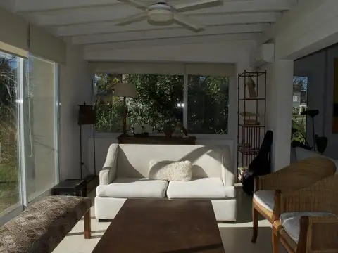 Casa 7 ambientes con 3 baños