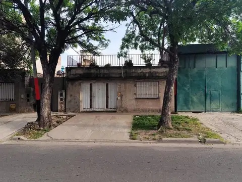 VENTA CASA DOS DORMITORIOS ITUZAINGO 6675