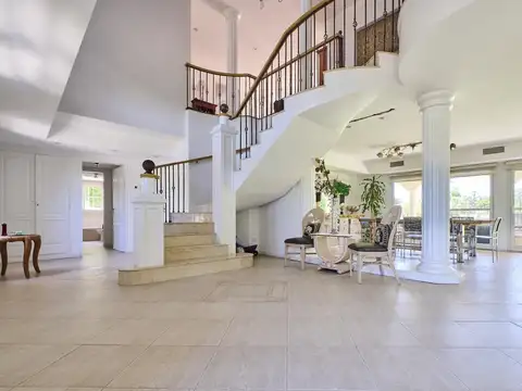 Casa en Venta de 5 dormitorios