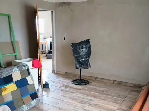 Casa 3 ambientes con 2 baños